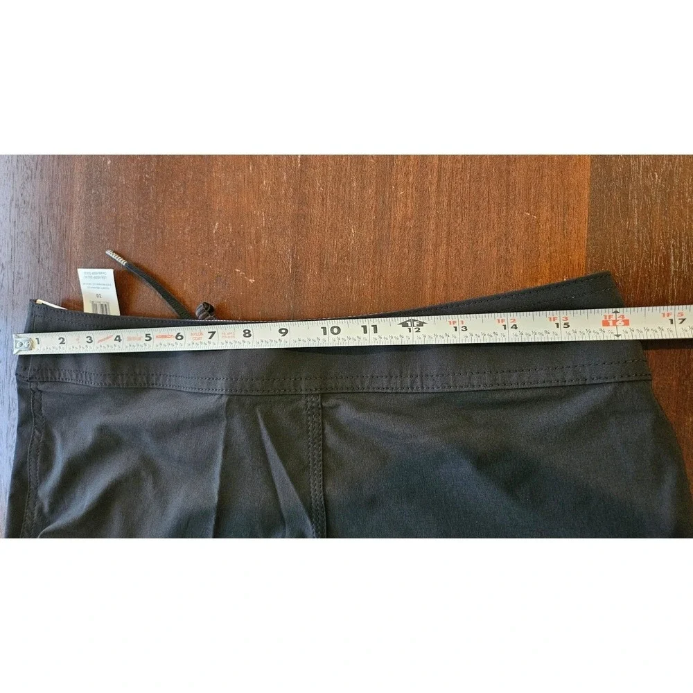 Volcom Lido Solid Mod 20 Board Shorts Mens 30 Black Mod-Tech A0812121